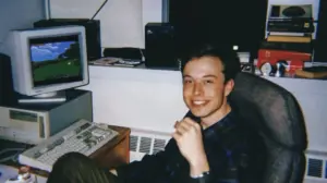 TOP10 LISTEN AF VERDENS RIGESTE OG NOGLE FÅ DANSKERE PÅ TOP500